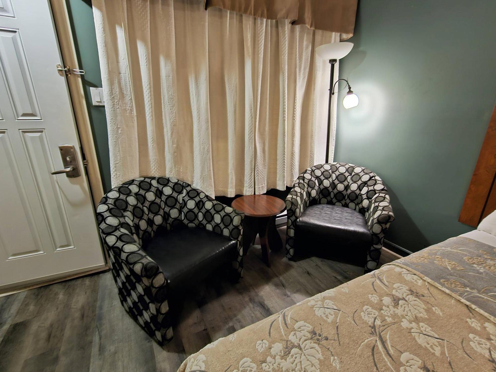 Hotel-Motel Drummond Drummondville Bagian luar foto