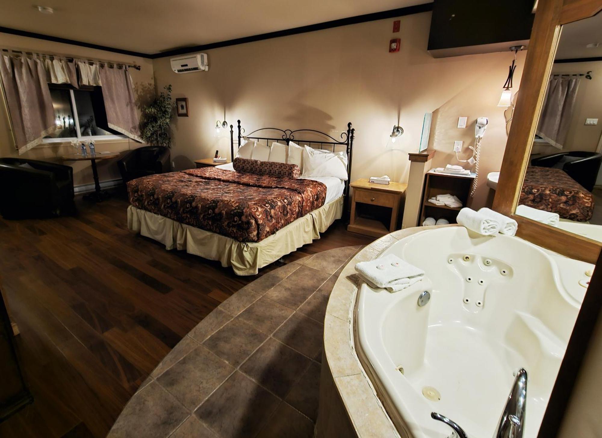 Hotel-Motel Drummond Drummondville Bagian luar foto