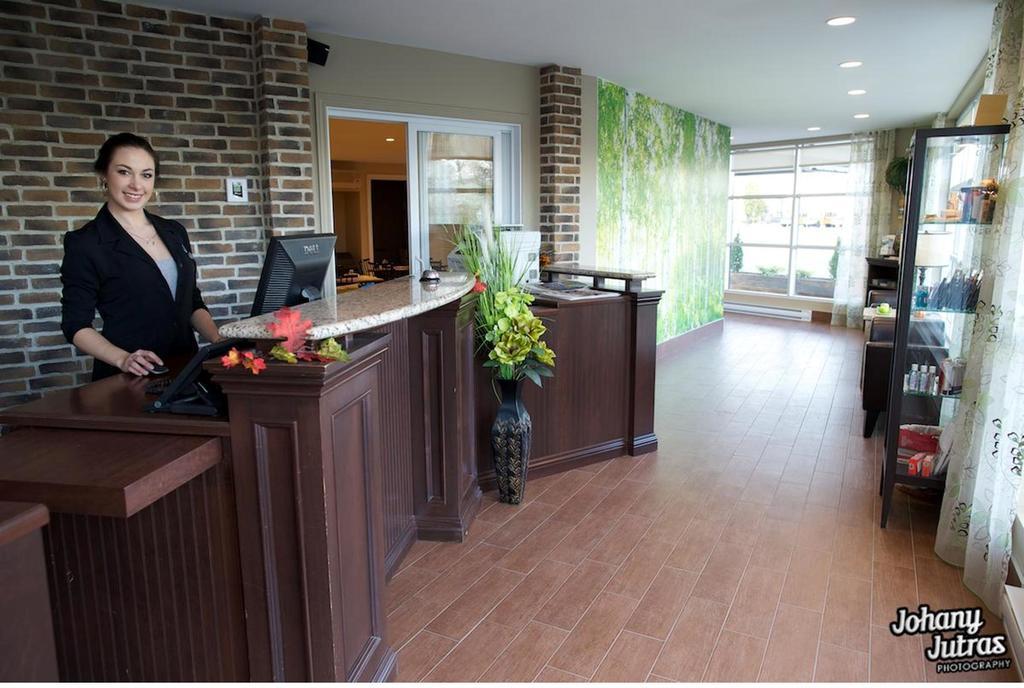 Hotel-Motel Drummond Drummondville Bagian luar foto